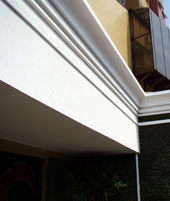 Calha instalada em cobertura